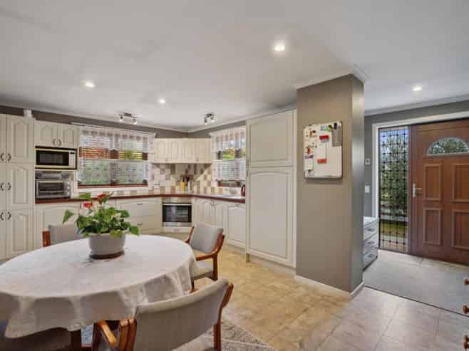 24 Hewson Crescent, Lake Hawea