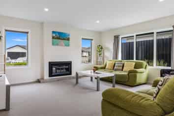 6 Mayfly Grove, Nukuhau