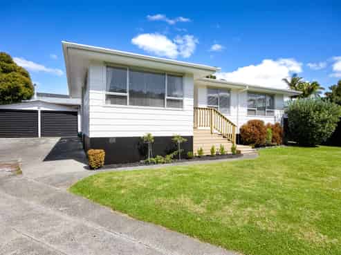8 Camphora Place, Ranui