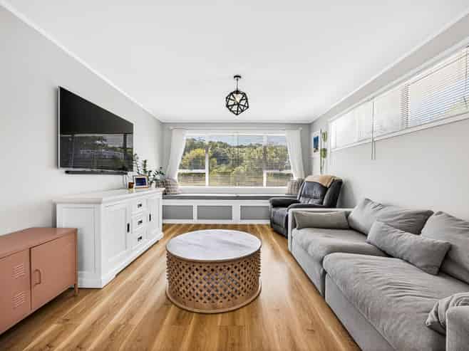 8 Camphora Place, Ranui