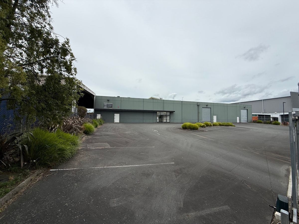 Large Secure Warehouse - Ansicht 2