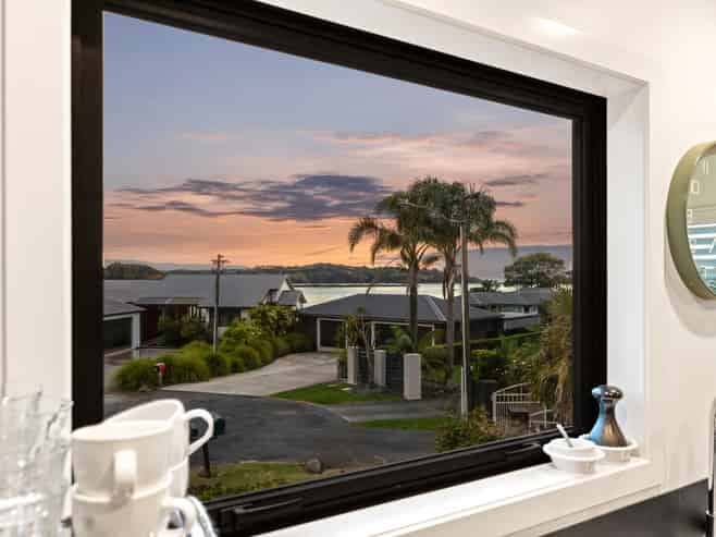 19 Dunbar Road, Point Wells