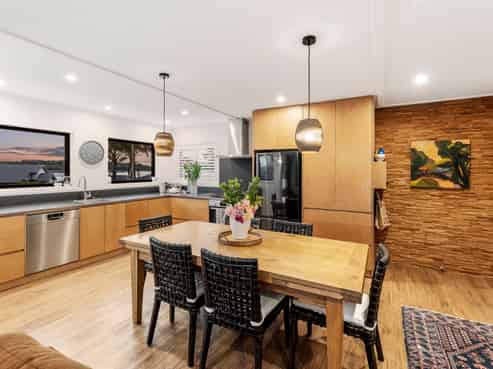 19 Dunbar Road, Point Wells