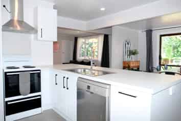 25 Winton St, Paraparaumu Beach