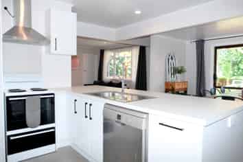 25 Winton St, Paraparaumu Beach