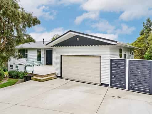 5 Saint Francis Grove, Waterloo