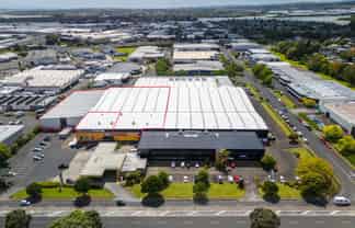 7,166sqm High-Stud DC with Drive-Through Breezeway