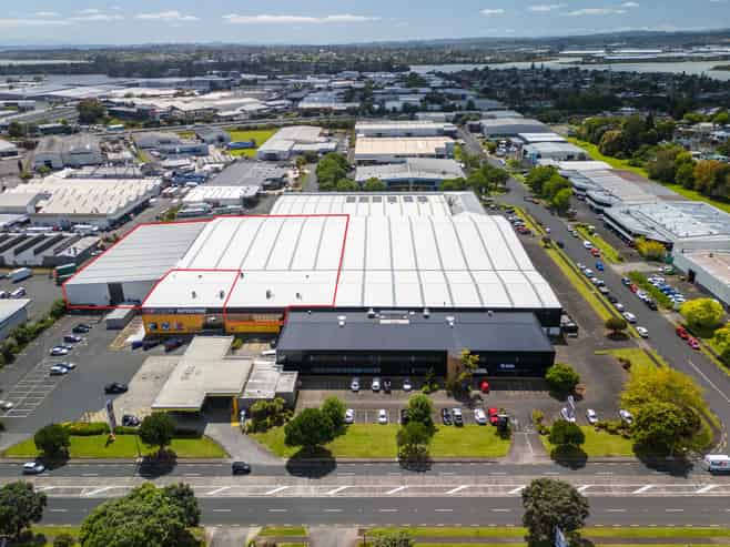 7,166sqm High-Stud DC with Drive-Through Breezeway