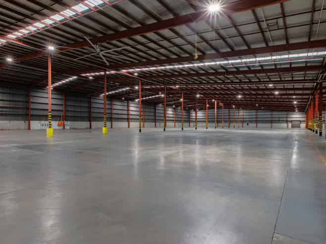 7,166sqm High-Stud DC with Drive-Through Breezeway