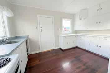 23 Kenderdine Road, Elsthorpe