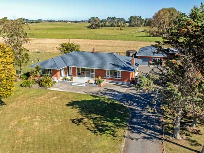 2453 State Highway 1, Rongotea