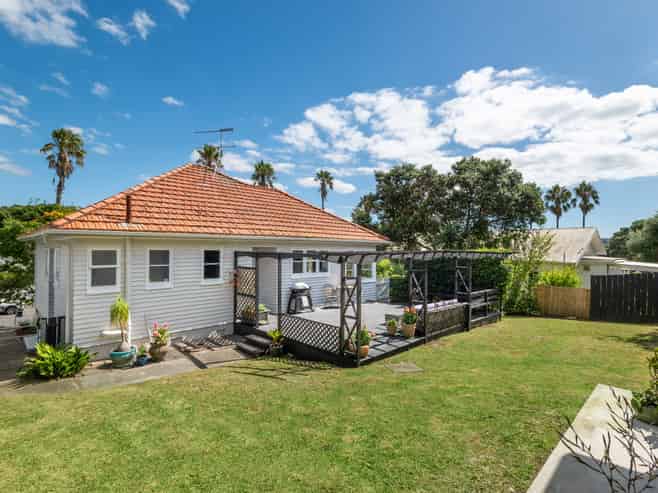 18 Cautley Street, Devonport