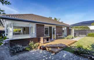 12B Chardale Street, Avondale