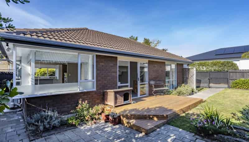 12B Chardale Street, Avondale