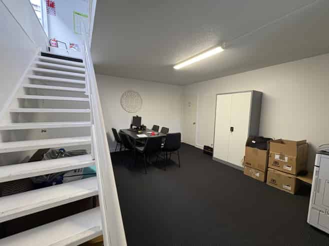 Warehouse with office on Carlyle Street