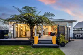 15 North Street, Petone