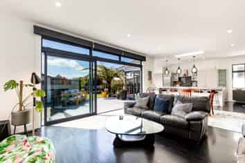 15 North Street, Petone