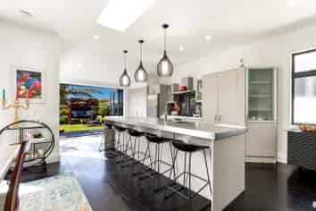 15 North Street, Petone