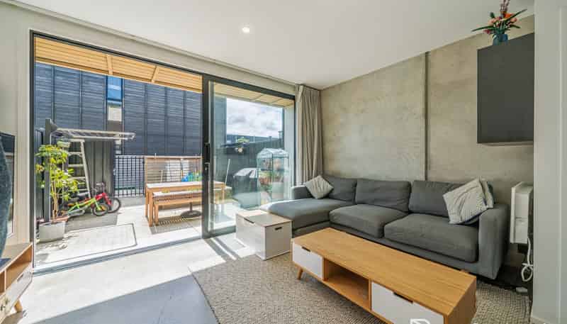 433c Jackson Street, Petone