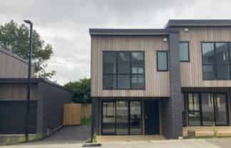 2/29 Price Crescent, Mount Wellington