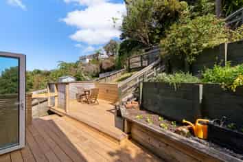 12 Liardet Street, Vogeltown