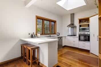 12 Liardet Street, Vogeltown