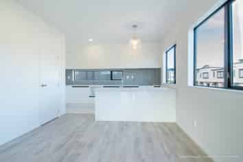 7 Pungarehu Loop, Mount Wellington