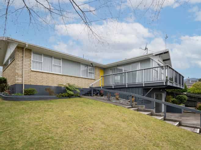 116 Taupo View Road, Hilltop