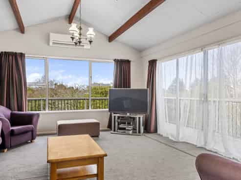 116 Taupo View Road, Hilltop