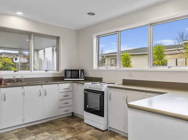 116 Taupo View Road, Hilltop