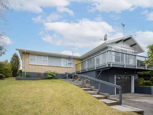 116 Taupo View Road, Hilltop