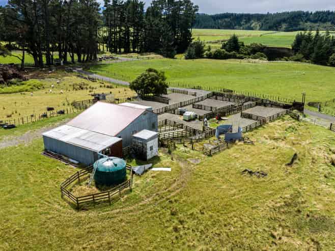 412 France Road, Matamau