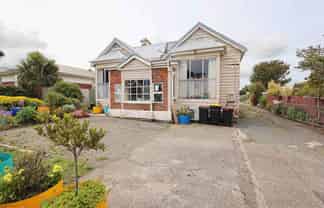 35 Queens Drive, Richmond