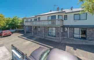 6/2 Baffles Crescent, Hillcrest