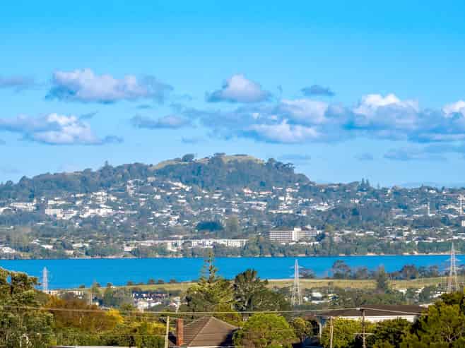 18 Cityview Place, Massey