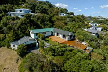 11 Acheron Road, Paremata