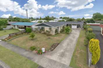 8 Sandringham Road, Enderley