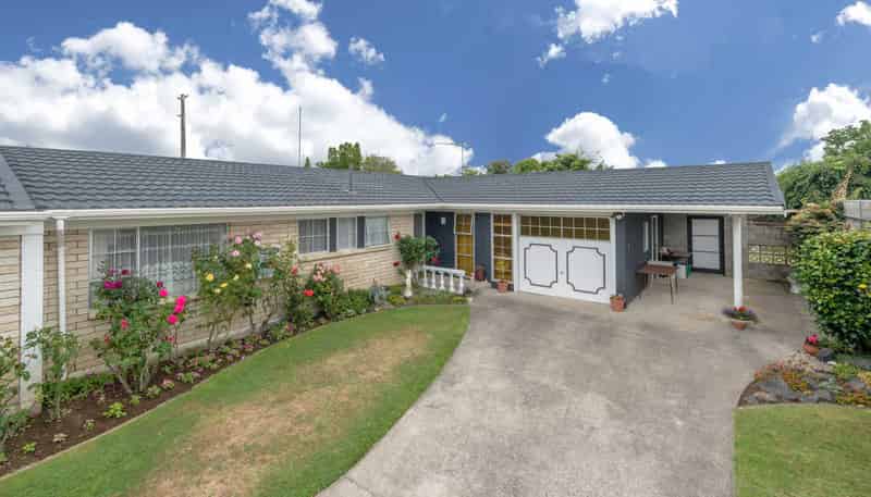 8 Sandringham Road, Enderley