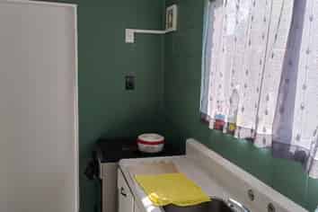 2/78 West Coast Road, Glen Eden