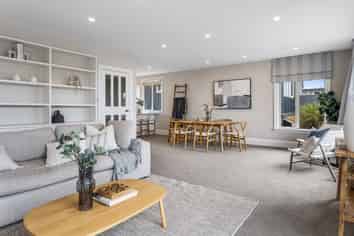 94 Esplanade, Sumner