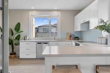 94 Esplanade, Sumner