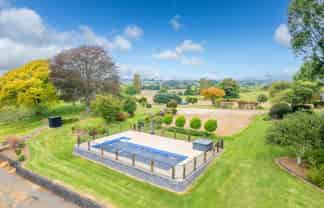 79 Bell Road, Ngahinapouri