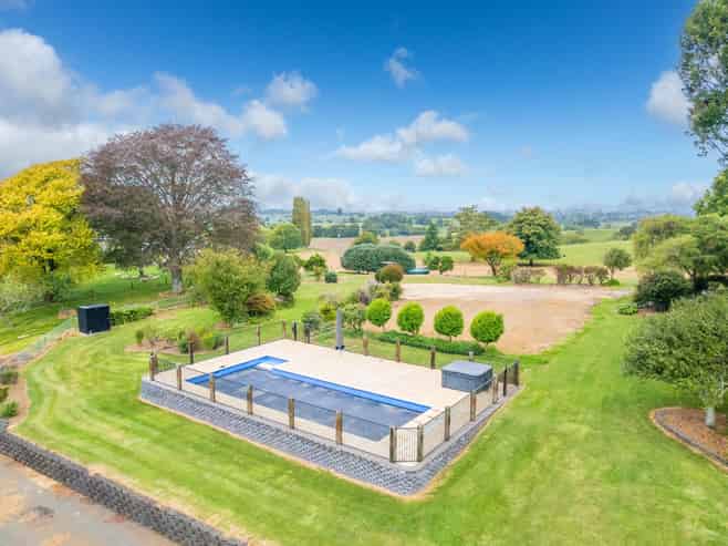 79 Bell Road, Ngahinapouri