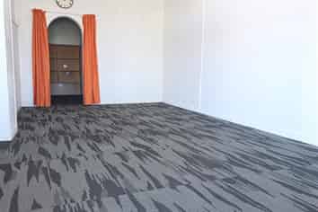 Tidy Space with Strong Road Exposure