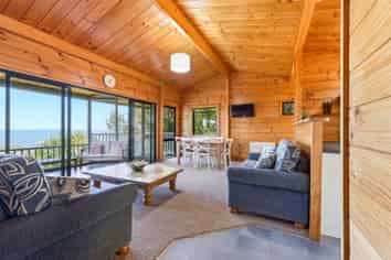 68 Beach Road, Collingwood