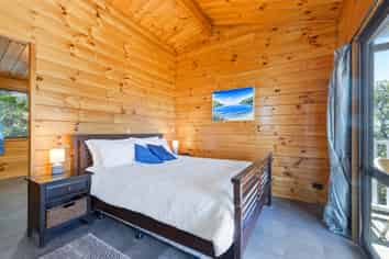 68 Beach Road, Collingwood