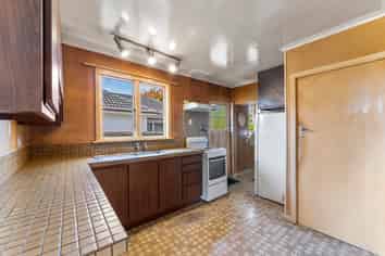 30 Jameson Avenue, Saint Albans