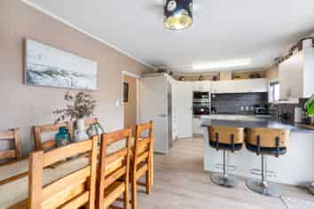 118 Sandspit Road, Waiuku