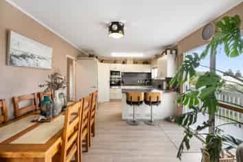 118 Sandspit Road, Waiuku