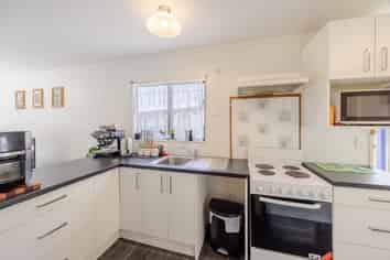 5 Holt Place, Waipukurau